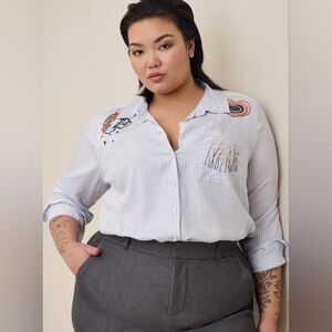 TORRID Lizzie Rayon Twill Embroidered Button Up Long Sleeve Shirt Size 3